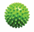 Qmed MASSAGE BALL Piłeczka rehabilitacyjna z kolcami (zielona)